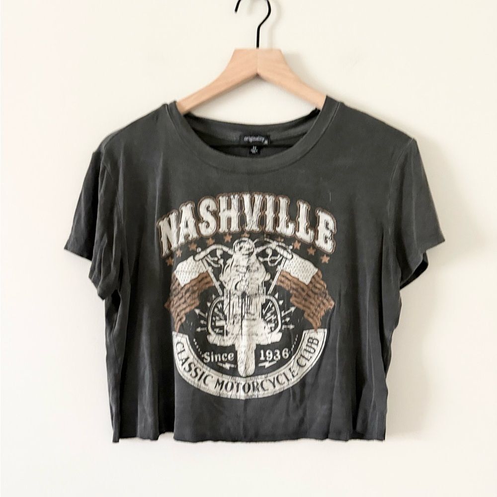 Originality Nashville Graphic Cropped T-Shirt in Gray Size M